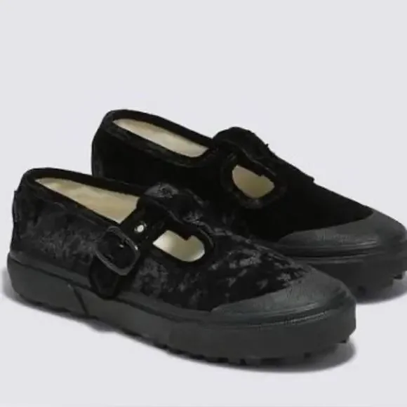 NEW VANS SOLID BLACK STYLE 93 CRUSHED VELVET MARY JANE SNEAKERS WITH BUCKLE 9.5 - Picture 3 of 13
